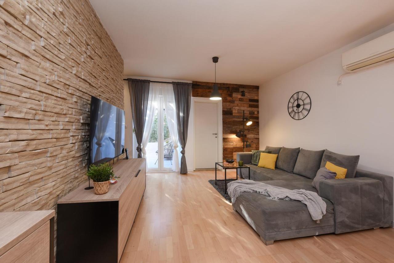 L&R Luxury Apartment- Free Parking Zadar Dış mekan fotoğraf