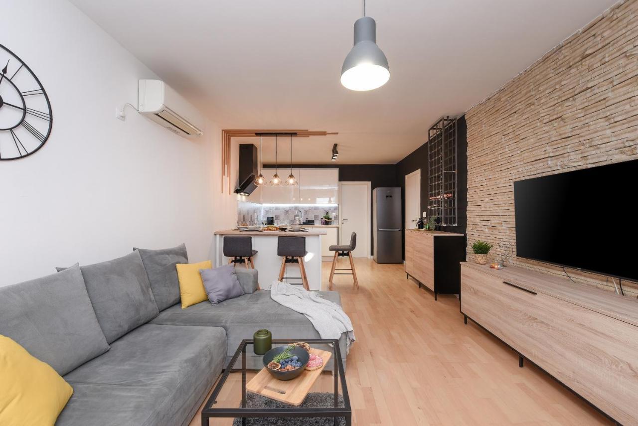 L&R Luxury Apartment- Free Parking Zadar Dış mekan fotoğraf