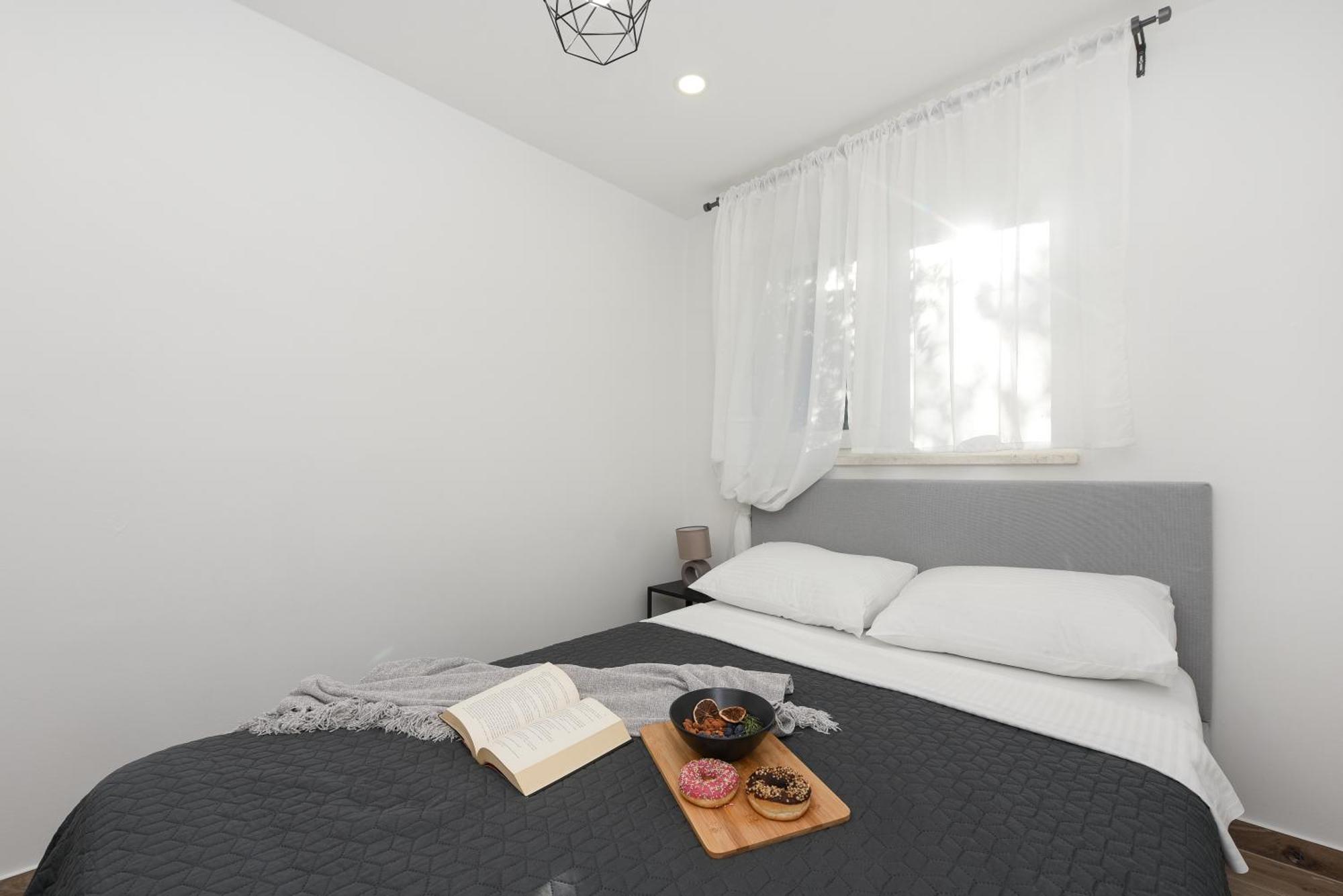 L&R Luxury Apartment- Free Parking Zadar Dış mekan fotoğraf